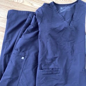 FIGS scrubs women navy